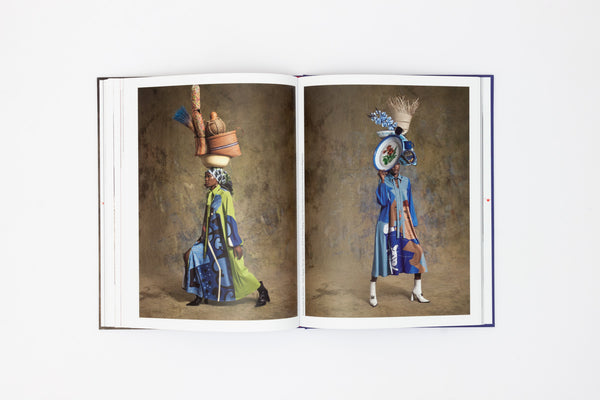 M_OTHERS. Fashion and Motherhood. - Karolien de Clippel & Karen Van Godtsenhoven